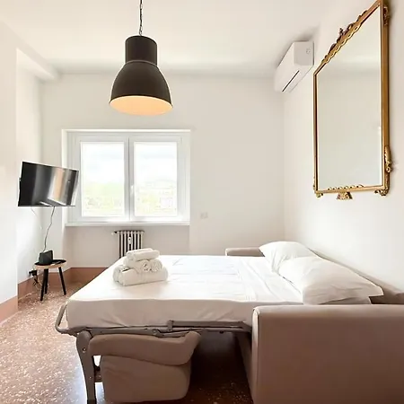 Stylish Balcony, Ac,aqueduct View Daire *