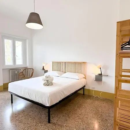 Stylish Balcony, Ac,aqueduct View *