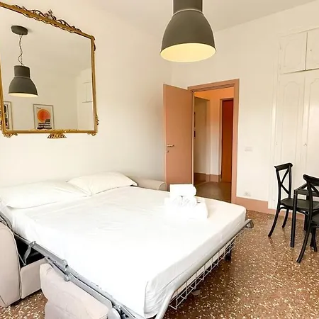 Daire Stylish Balcony, Ac,aqueduct View Roma