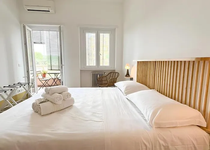 Апартаменты Stylish Balcony, Ac,aqueduct View Рим