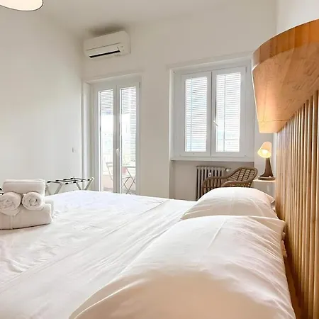 Appartement Stylish Balcony, Ac,aqueduct View