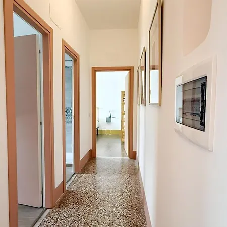 Stylish Balcony, Ac,aqueduct View Rome