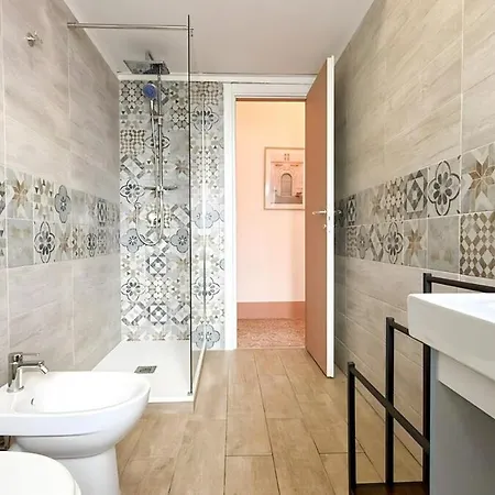 Stylish Balcony, Ac,aqueduct View Appartement Rome